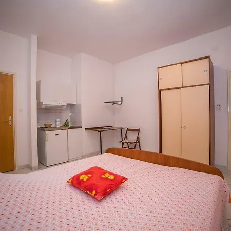 Gasthuis Ina Povlja (Brac)